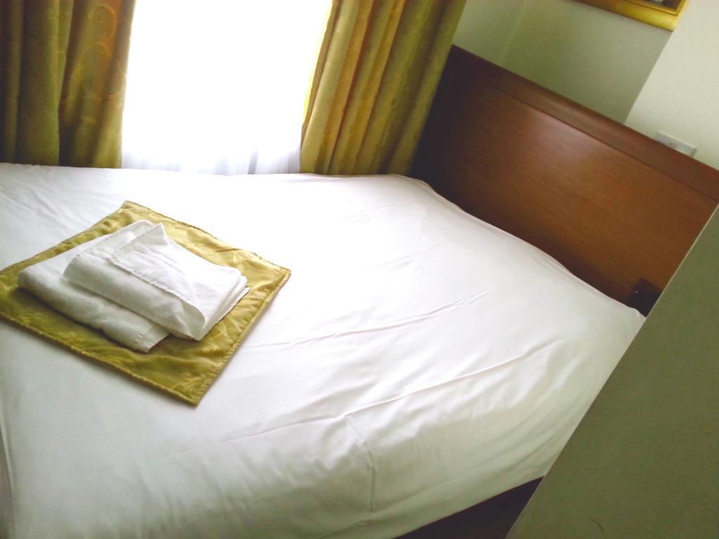 Corner House Hotel London Room photo